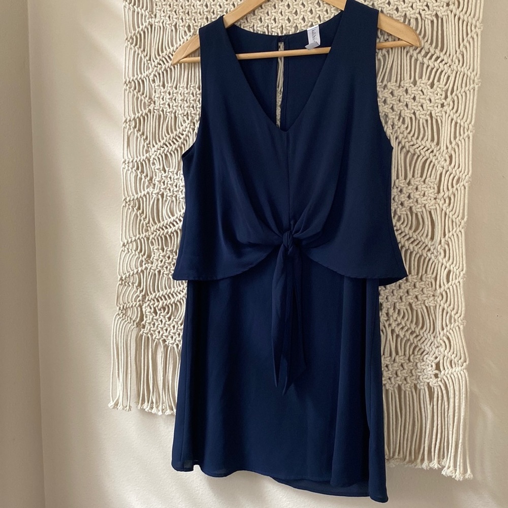 Kalihi, dark navy blue, sleeveless tank, tie front blouse, size small
